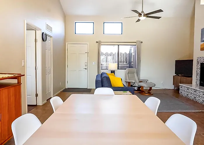 Sabino Canyon Apartment