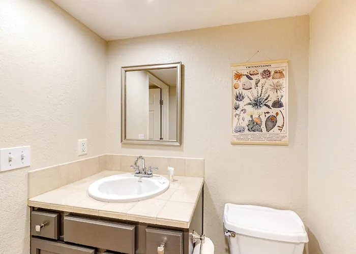 Sabino Canyon Apartment *